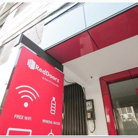 Hotel RedDoorz @ Ruko ITC Roxy Mas Dżakarta Zewnętrze zdjęcie