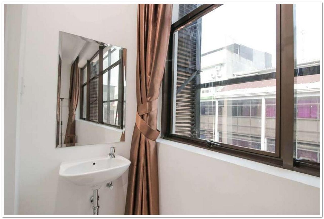 Hotel RedDoorz @ Ruko ITC Roxy Mas Dżakarta Zewnętrze zdjęcie